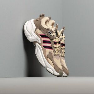 New without box ADIDAS MAGMUR RUNNER